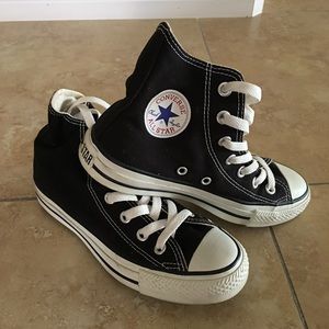 Black converse